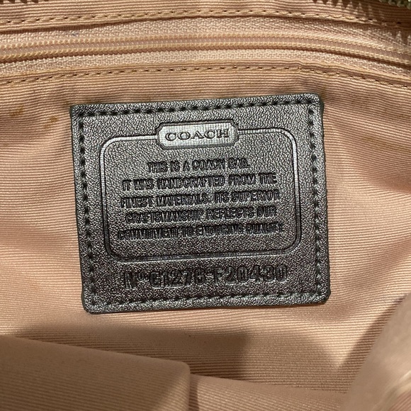 💫 Coach Silver Authentic Shoulder Bag 💫 - Picture 11 of 15